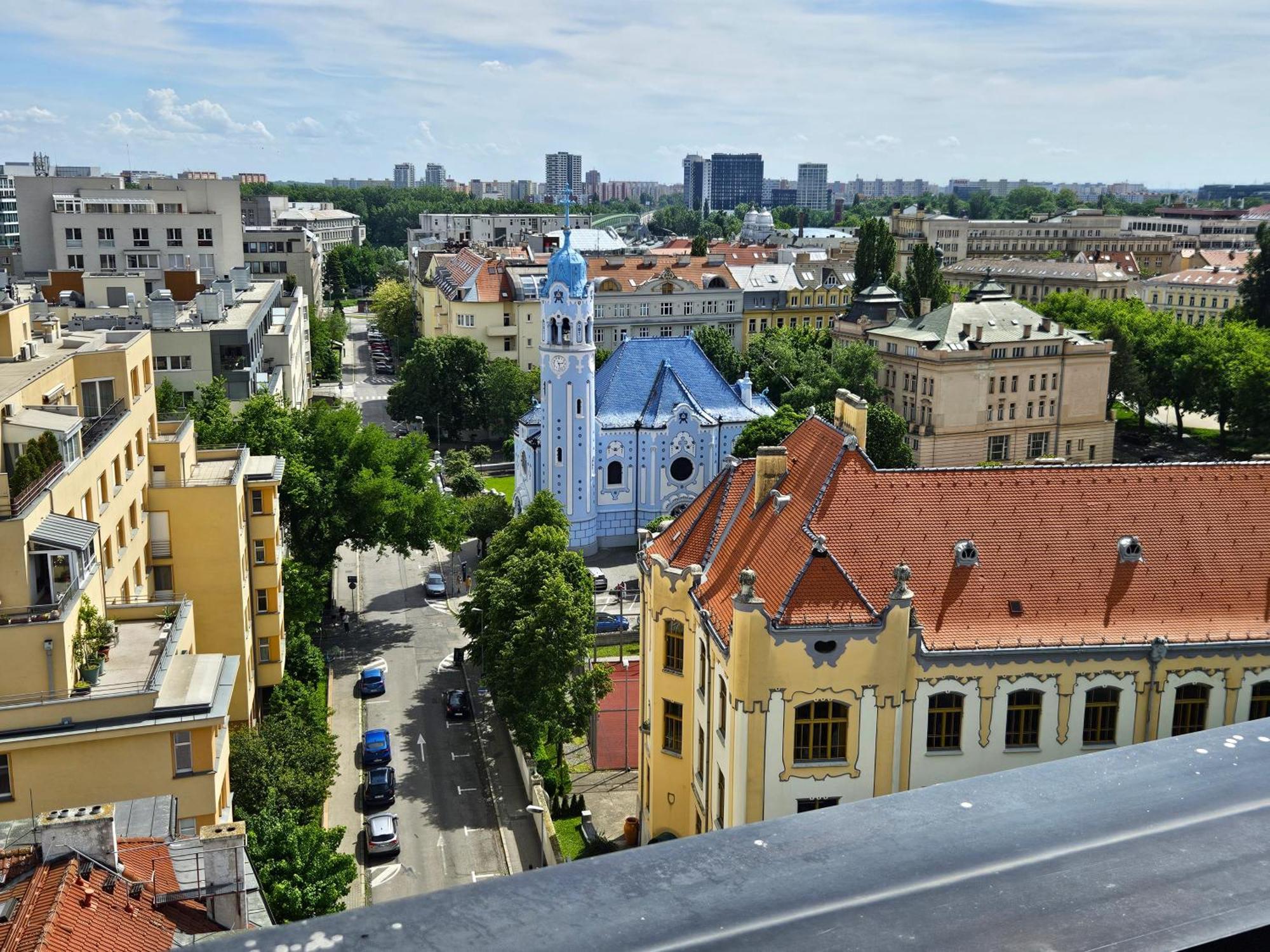 Panorama View Design Apt In Old Town - Free Parking ブラチスラヴァ エクステリア 写真