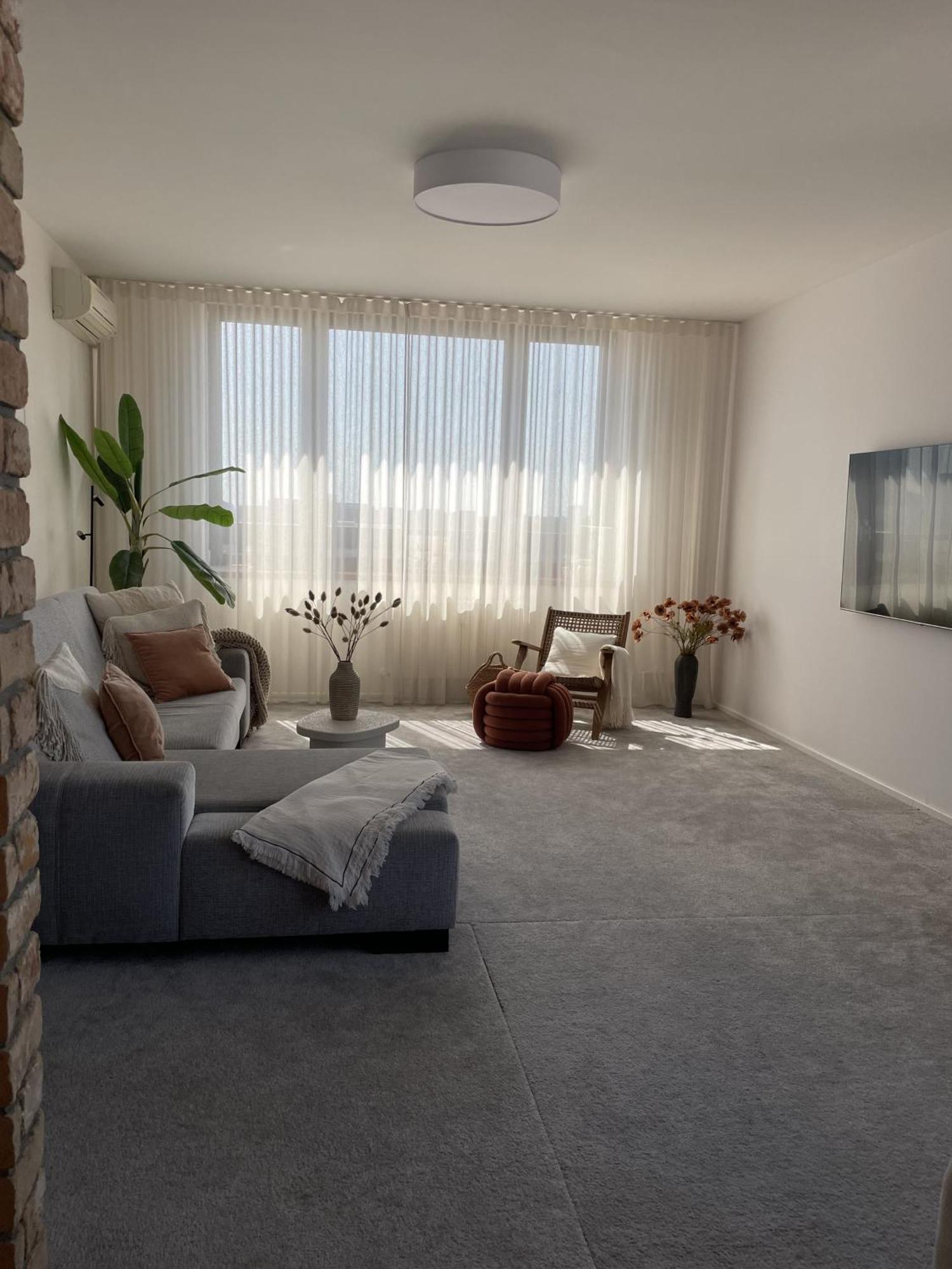 Panorama View Design Apt In Old Town - Free Parking ブラチスラヴァ エクステリア 写真
